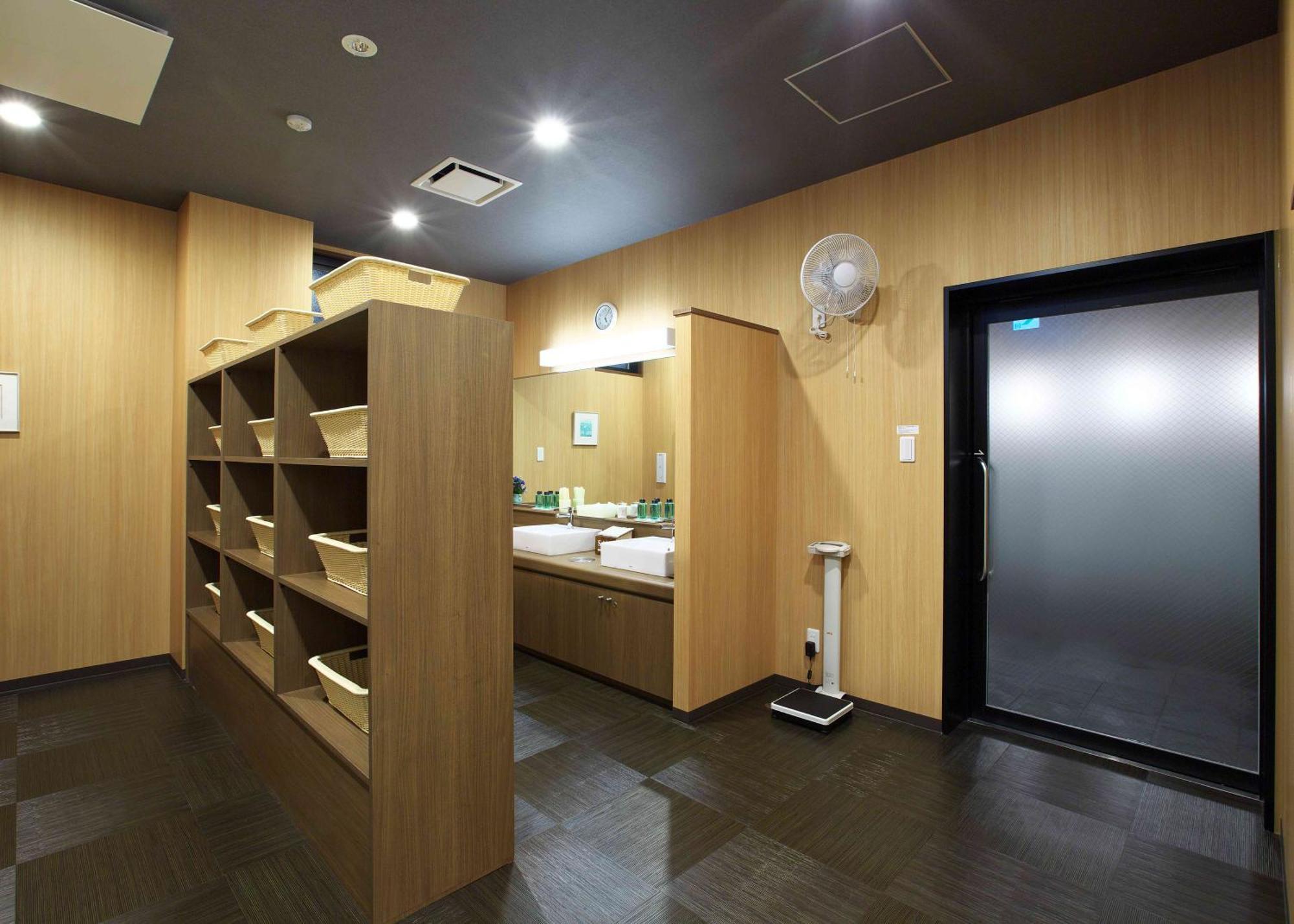 鲭江国道8号露樱酒店 Sabae 外观 照片